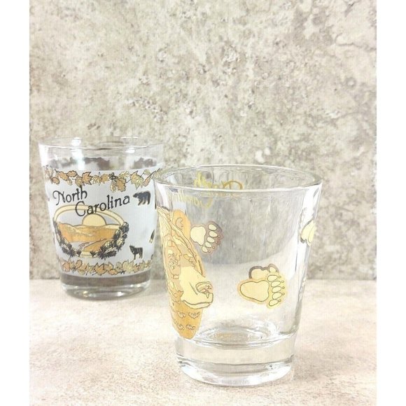 North Caroline Shot Glass Set of 2 Black Brown Bear Souvenir Travel Memorabilia - Picture 5 of 12